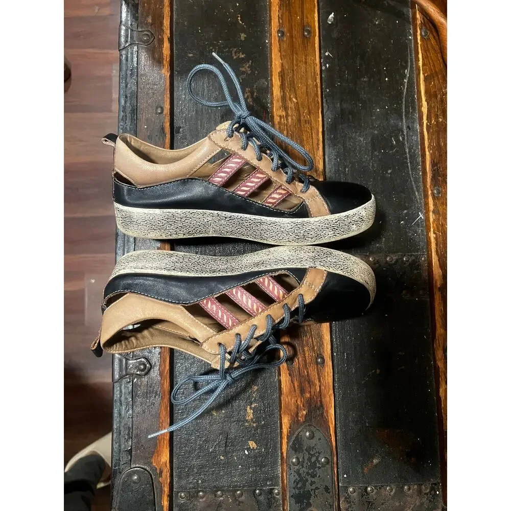 L'Artiste by Spring Step Porscha Leather Sneaker Black Tan Cutout Shoes EU 36